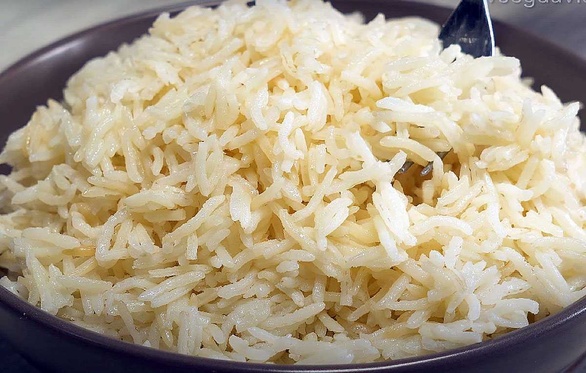 Идеальный рассыпчатый рис как в дорогом ресторане: шеф-повар раскрыл маленькую хитрость