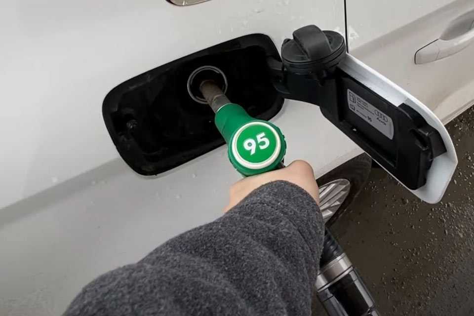 Как прежде не будет: цена на бензин резко пошла вверх