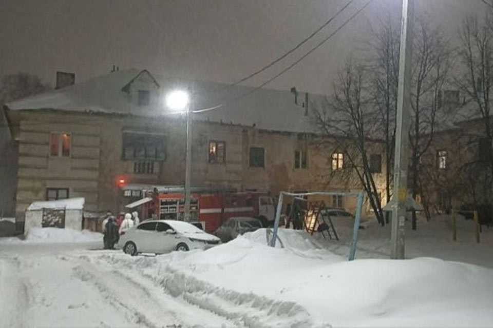 В Уфе из горящего дома спасли 20 человек