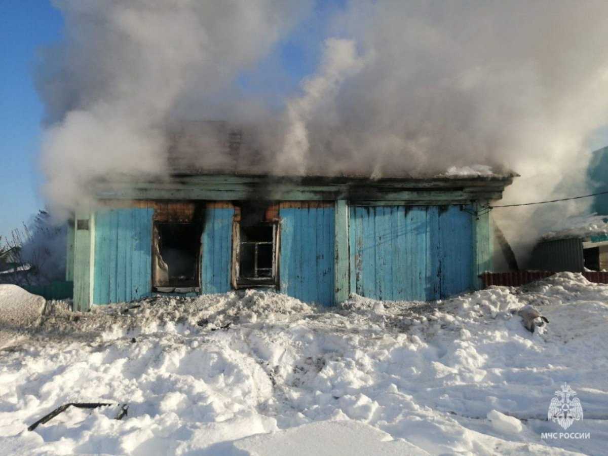 Чуть не сгорел заживо: в Башкирии от лопнувшей печи пострадал мужчина