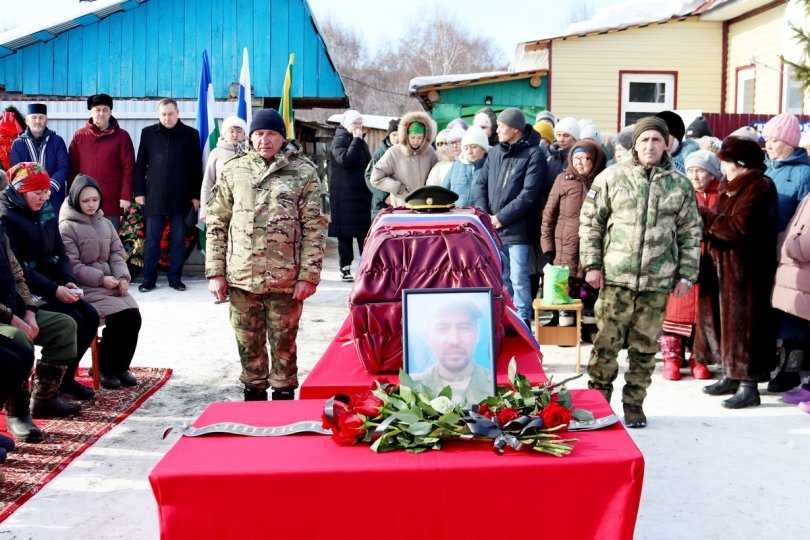 В Башкирии похоронили участника СВО Рима Закирова