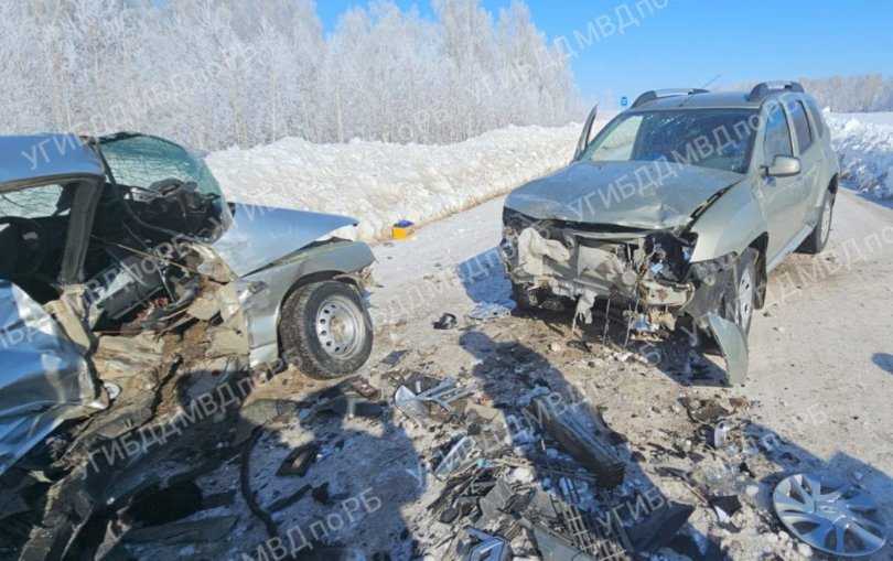 Водитель ВАЗ-2112 погиб на месте: жуткое ДТП в Башкирии