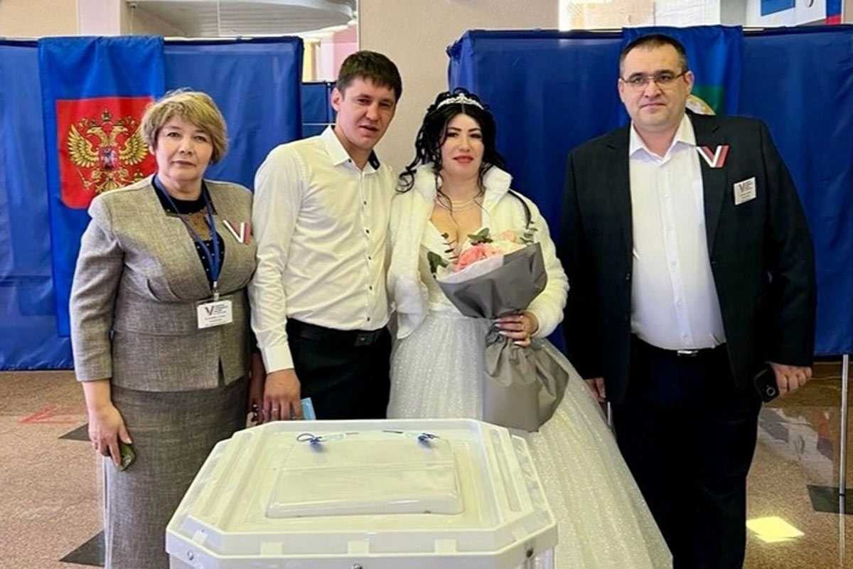 Согласны ли вы стать моим президентом? В Башкирии пара молодоженов прямо со свадьбы проголосовала на выборах