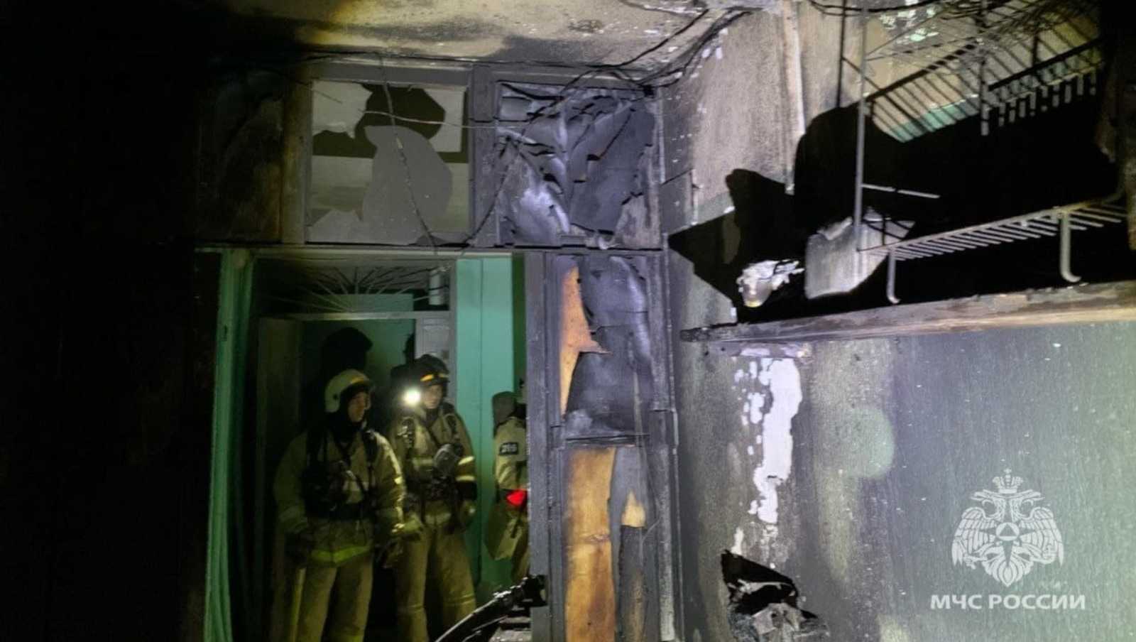 Пожар в уфимской многоэтажке: 12 человек спасены из огненного плена