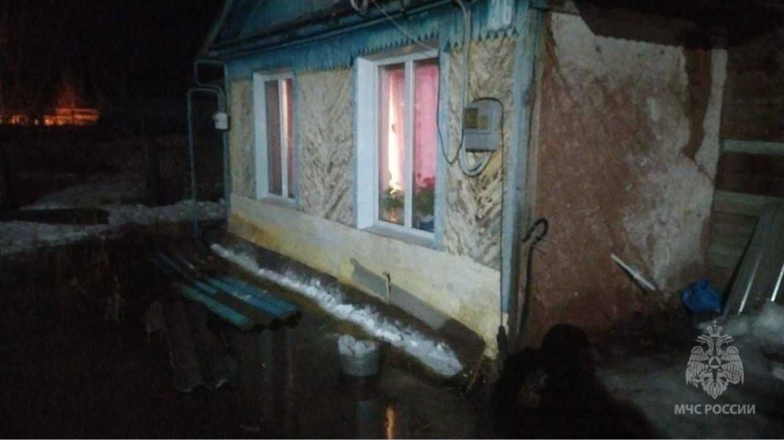 В Башкирии стихия нанесла первый весенний удар: подтоплен жилой дом