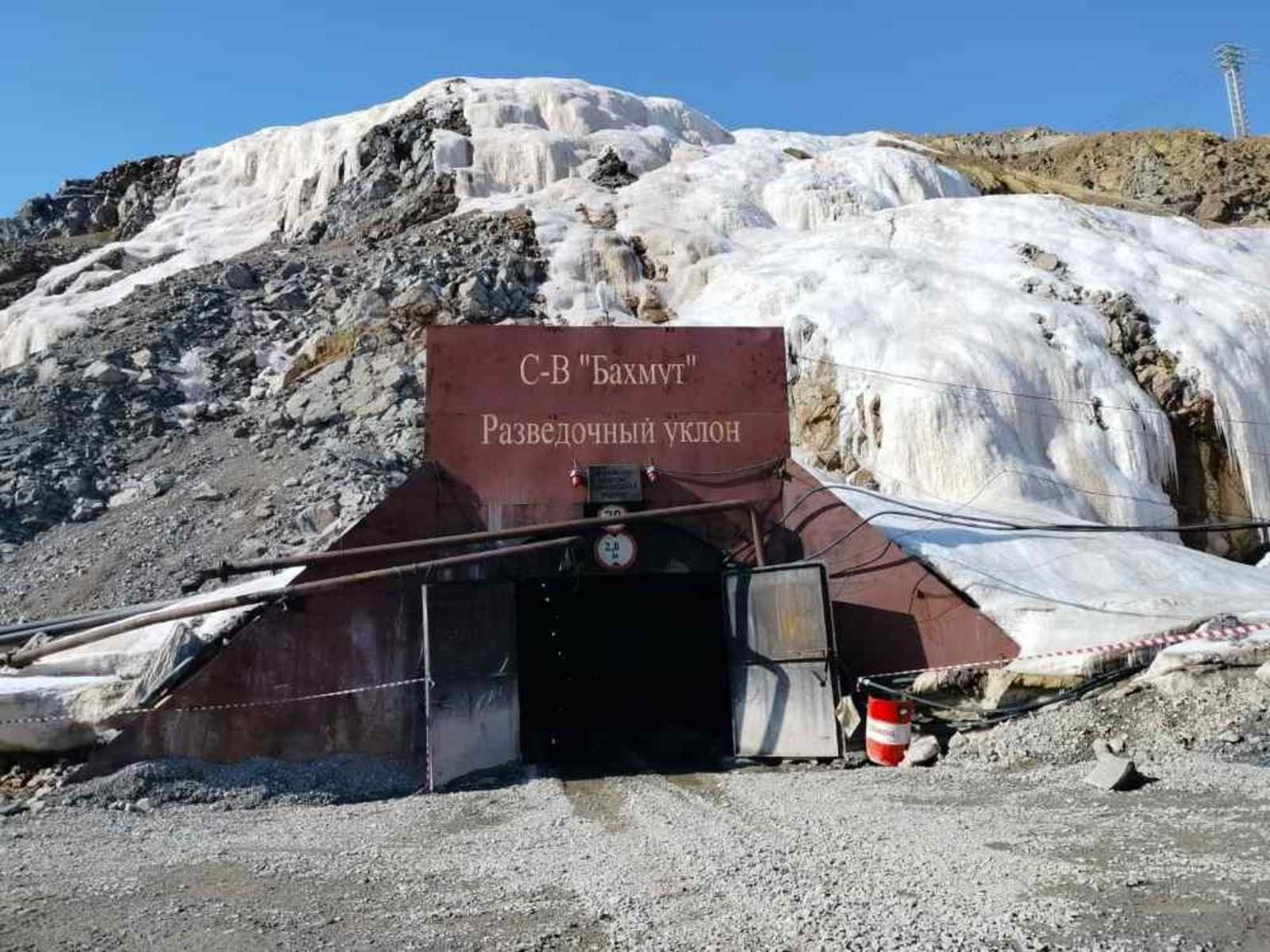 На руднике «Пионер» свернули операцию по спасению оказавшихся под завалами шахтеров