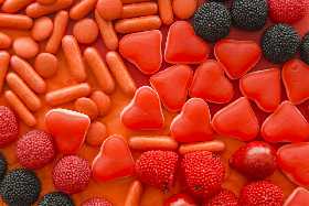 Даже в 90 сосуды будут без бляшек: эта сладкая ягода мгновенно снижает уровень «плохого» холестерина – летом этого продукта завались