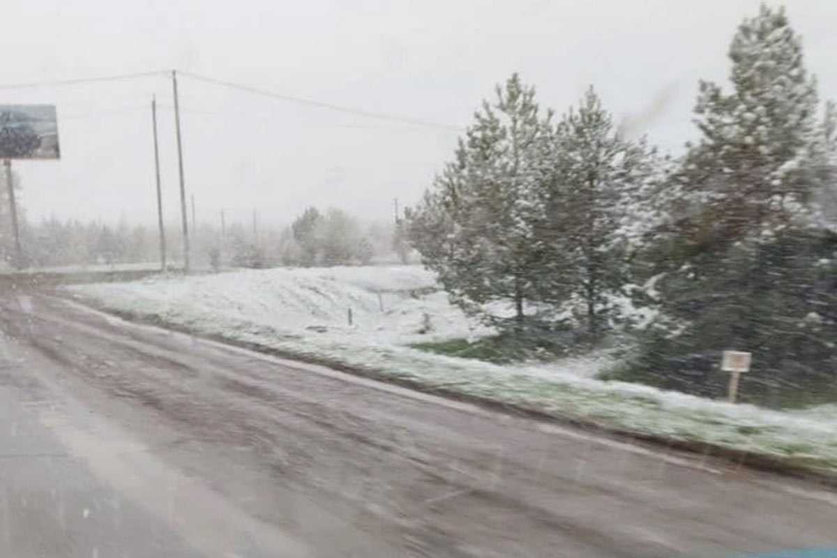 В Башкирии под конец весны неожиданно пошел снег