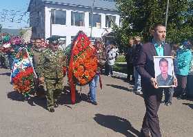В Башкирии похоронили участника СВО капитана ВДВ Ивана Посаженникова