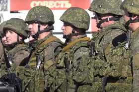 Президент России подписал указ о ежемесячной компенсации пенсий контрактникам СВО