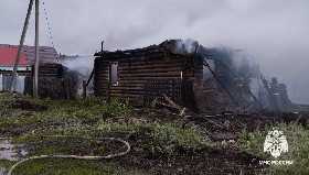 В Башкирии на пожаре пенсионер получил ожоги