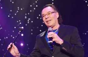 Измены жене, внебрачные дети и обида на Пугачеву: как живет звезда 80-х Михаил Муромов и почему он так мало выступает