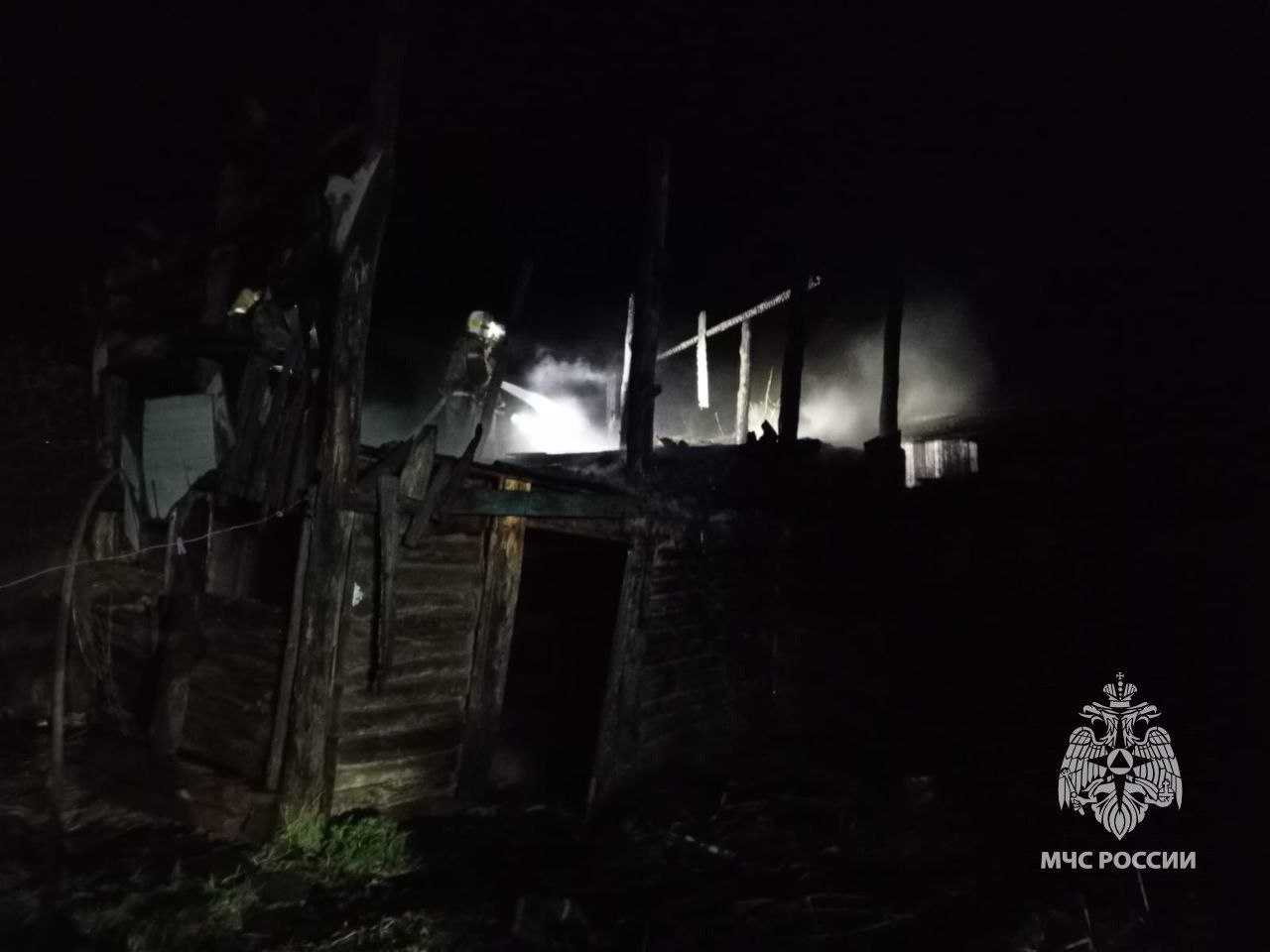 В Башкирии мужчина погиб при пожаре в сарае