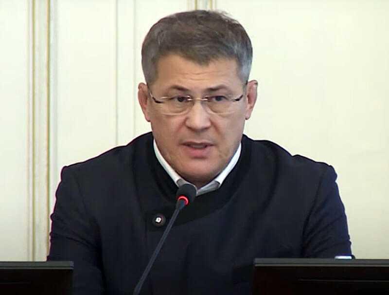 Глава Башкирии проверил уборку улиц после зимы