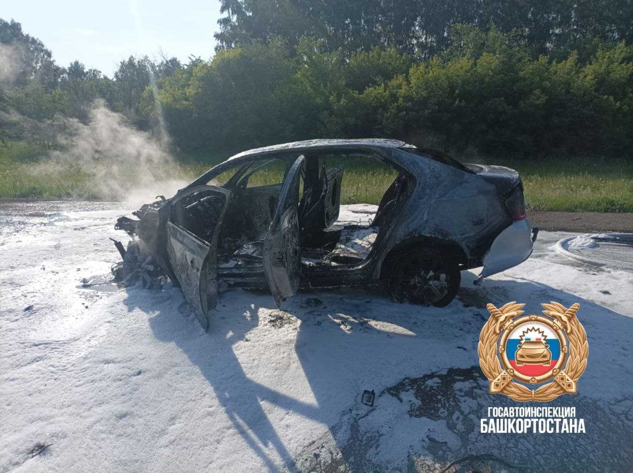 В Башкирии три человека оказались в больнице после лобового ДТП