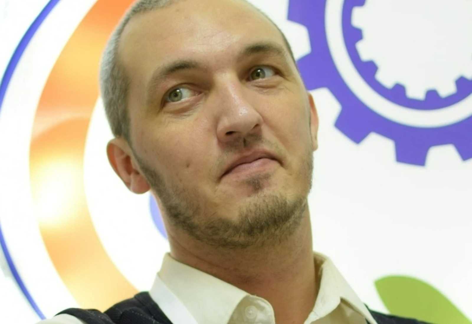 В Башкирии скончался 33-летний участник КВН Александр Блинников