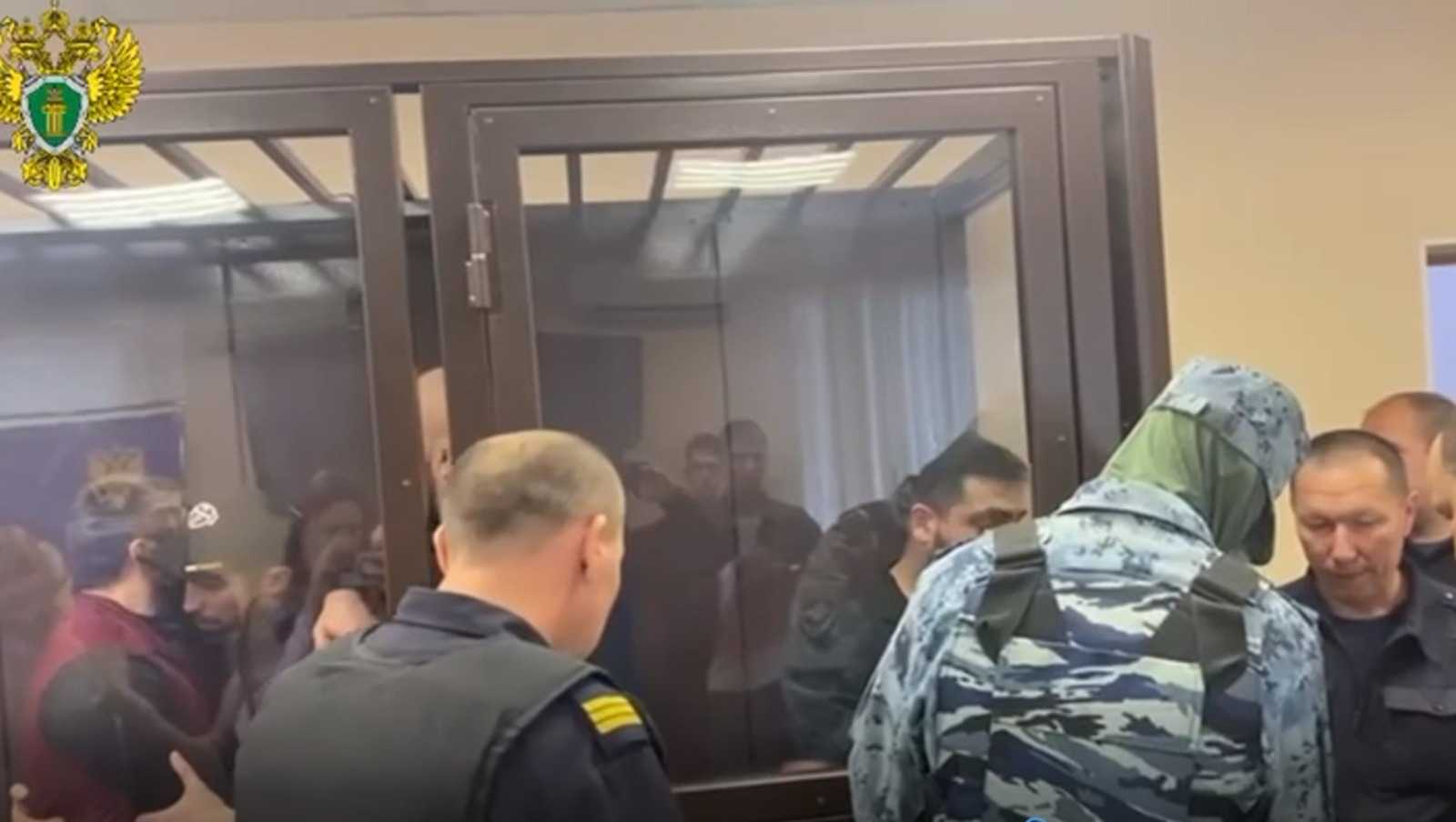 В Уфе банда рэкетиров получила от 6 до 13 лет тюрьмы