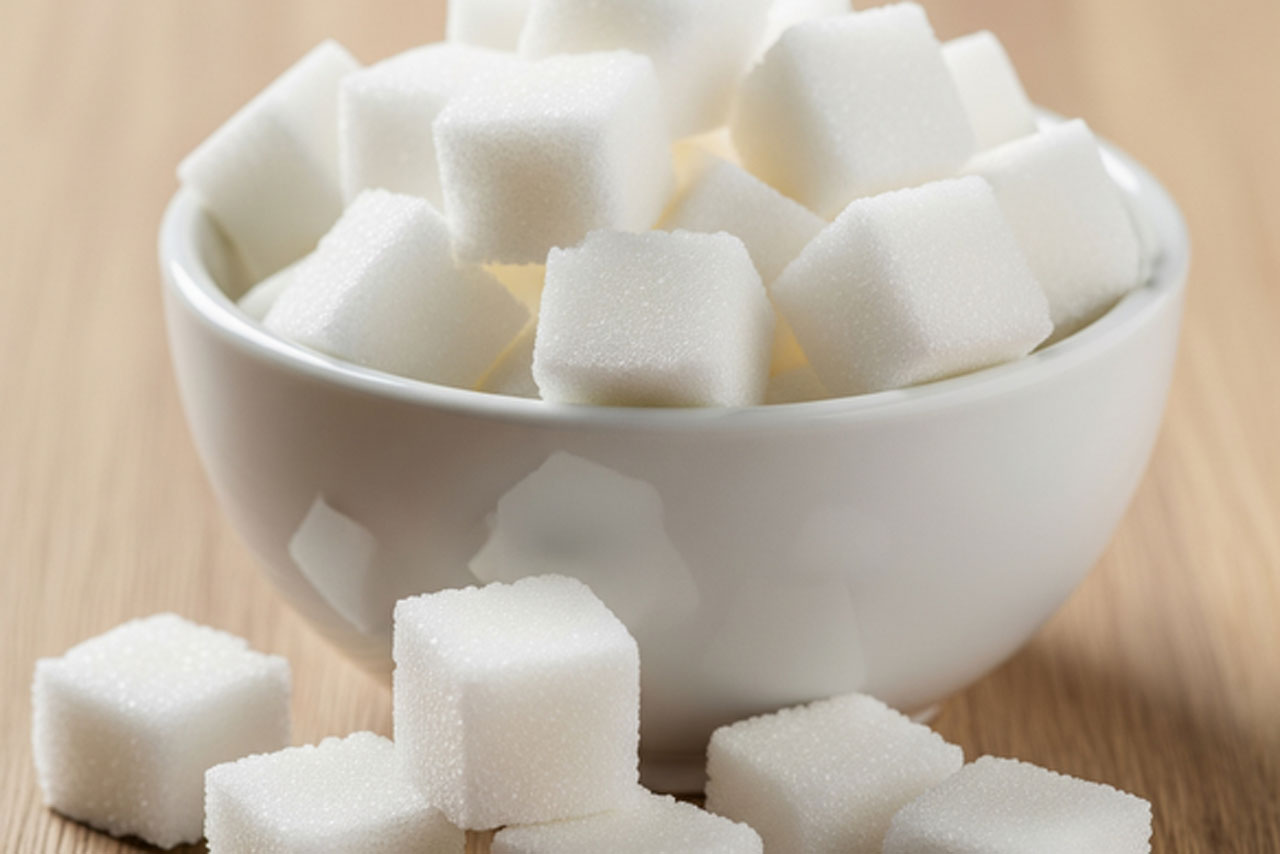 Доза имеет значение: врач-эндокринолог рассказала, сколько сахара можно есть женщинам и мужчинам