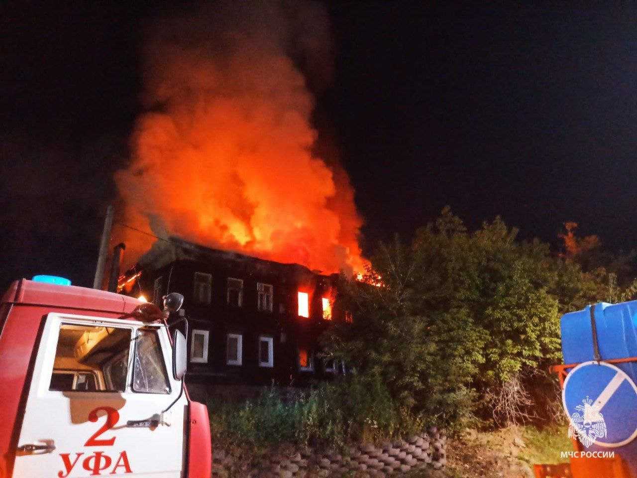 В Уфе при пожаре в жилом доме погибли два человека