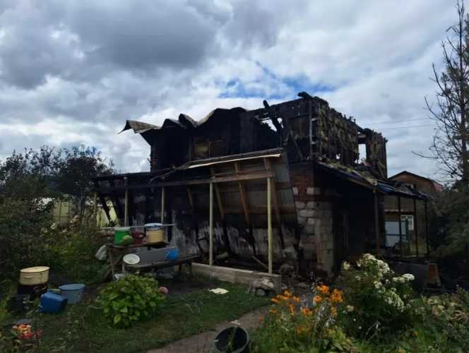 В Башкирии установили личности погибших в садовом доме пенсионеров