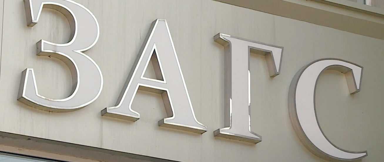 Самые лучшие мужья: Мужчин с этими 3 именами выбирают хитрые женщины — и горя в браке не знают