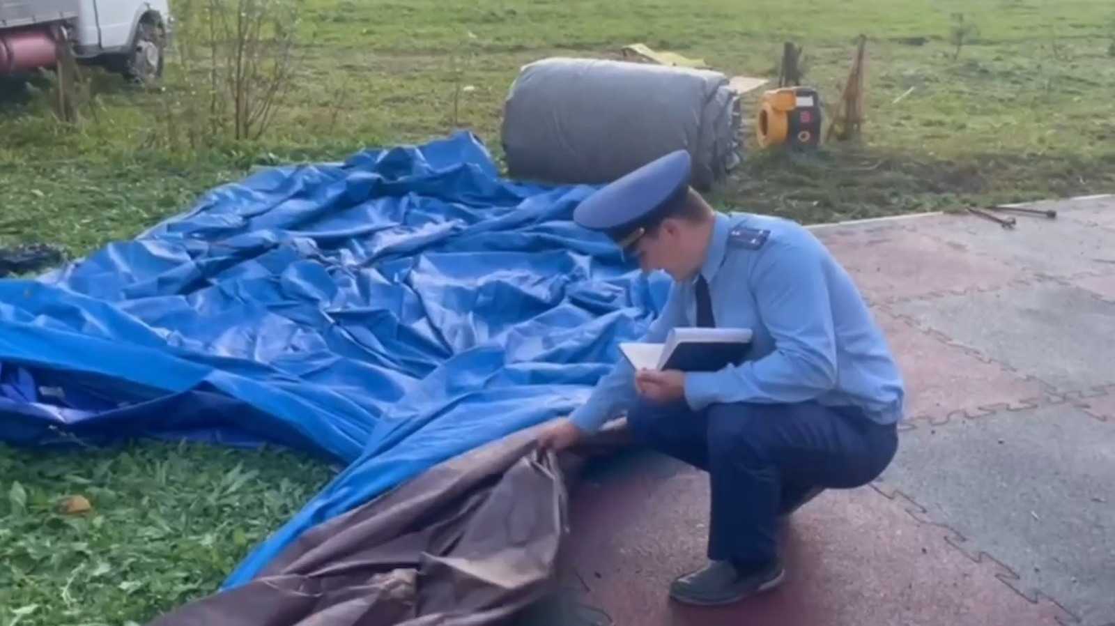 В Уфе ветром перевернуло батут с детьми — возбуждено уголовное дело