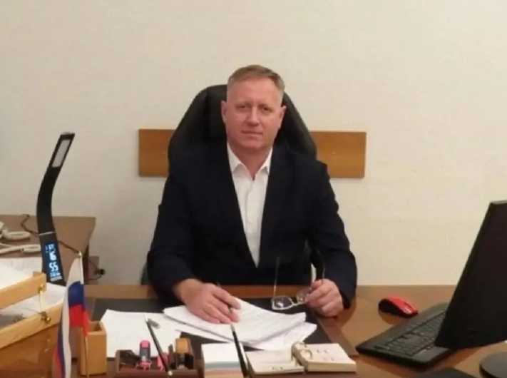 Полицейские уже были, теперь бьют чиновников: мигрант зверски избил главу района под Пензой — «Хорошо, что сознание не потерял, а то добил бы»