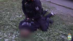 В Уфе мужчина устроил драку, чтобы угнать автомобиль