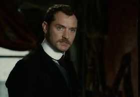 Тяжелее покорения Эвереста: Джуд Лоу рассказал о подготовке к перевоплощению в Путина на экране