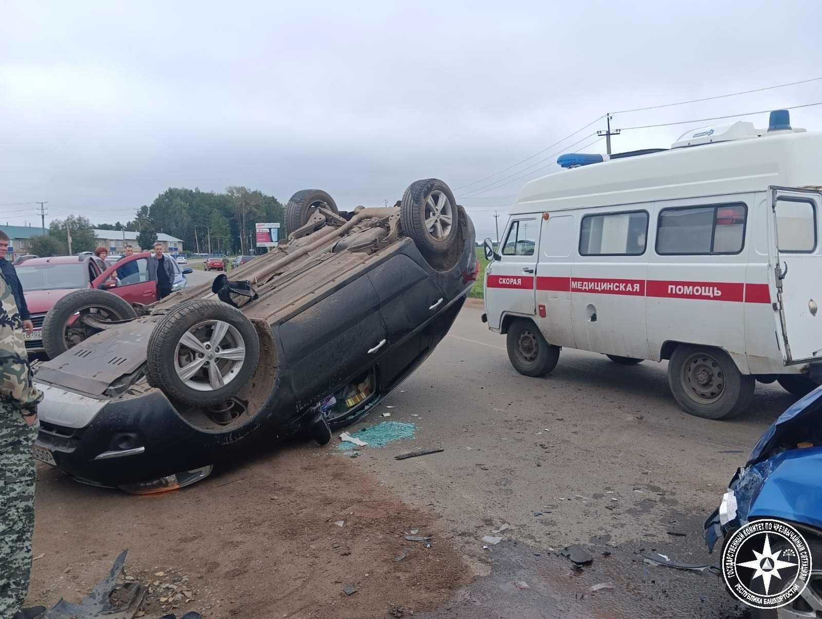 В центре города в Башкирии в аварии пострадали три человека