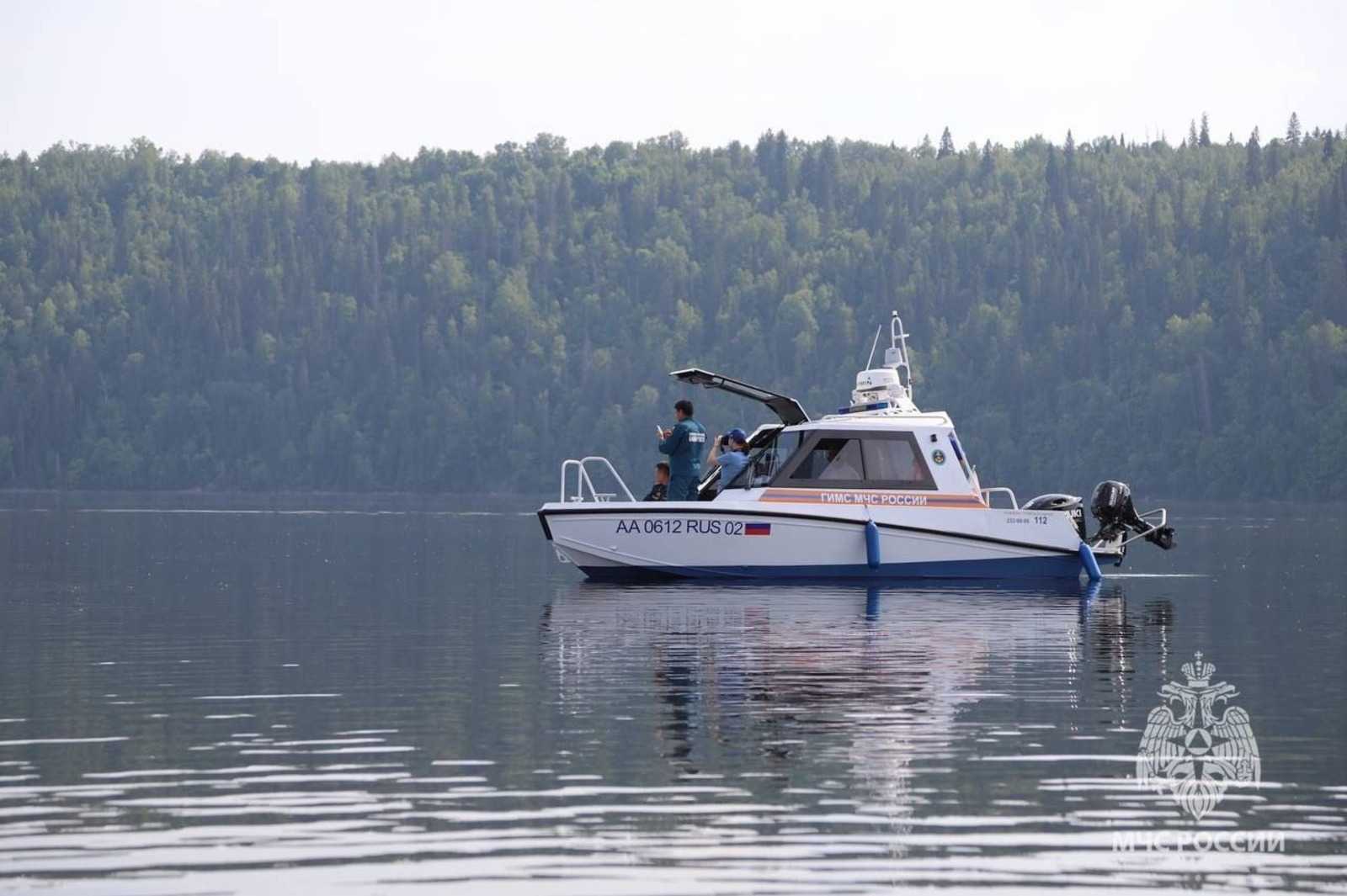 В Башкирии мужчина выпал из лодки и попал под винт мотора