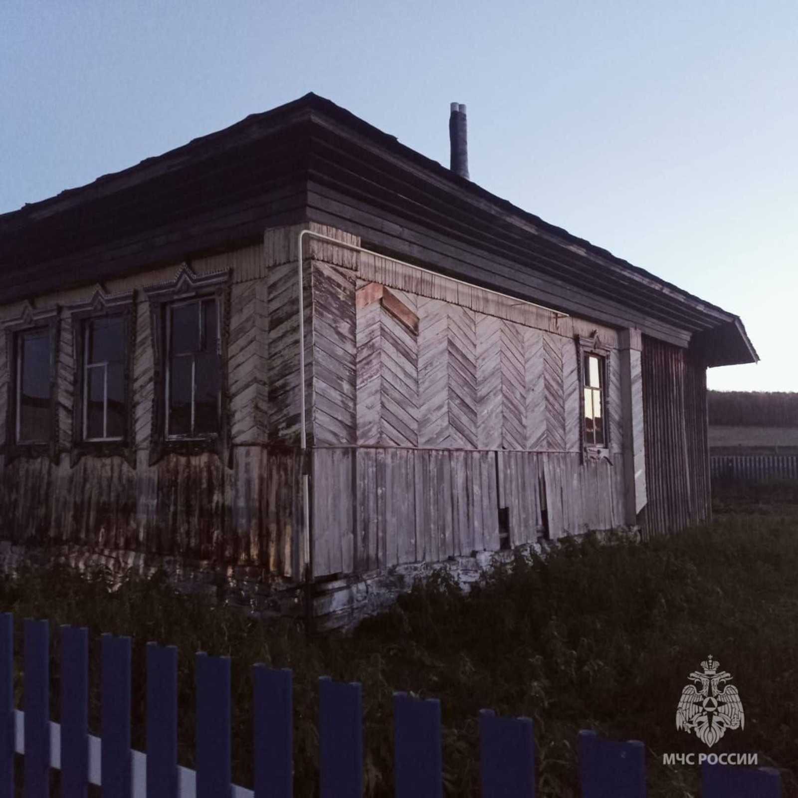 В башкирской деревне при пожаре погибла 89-летняя женщина