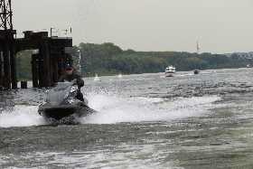 14-летний нарушитель на гидроцикле устроил погоню с полицией в Башкирии