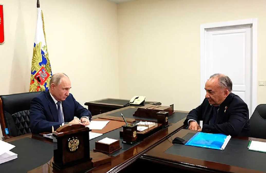 Ждут, когда Путин ударит по столу кулаком: заслуженный пилот раскрыл горькую правду — гражданскую авиацию в РФ уничтожают бюрократы