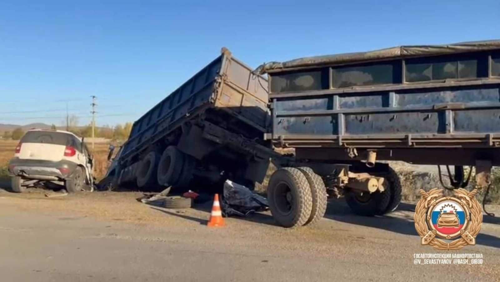 В Сибае из-за неудачного обгона погибла семья