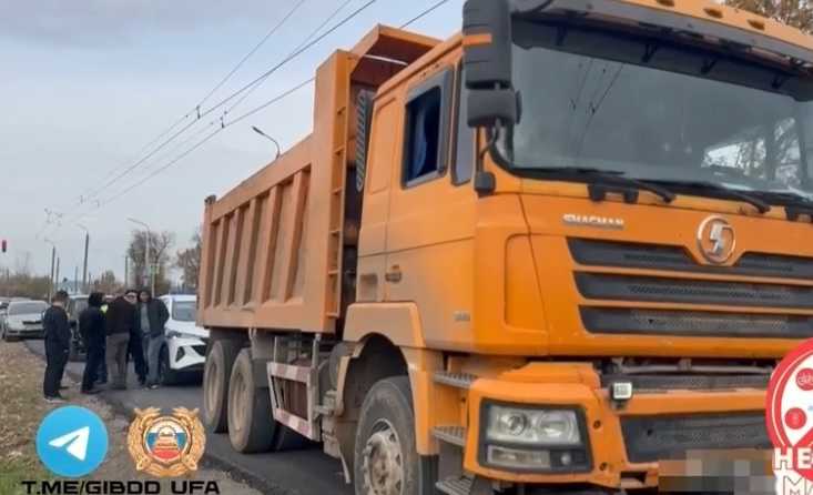 В Уфе за рулем многотонного грузовика задержали подростка