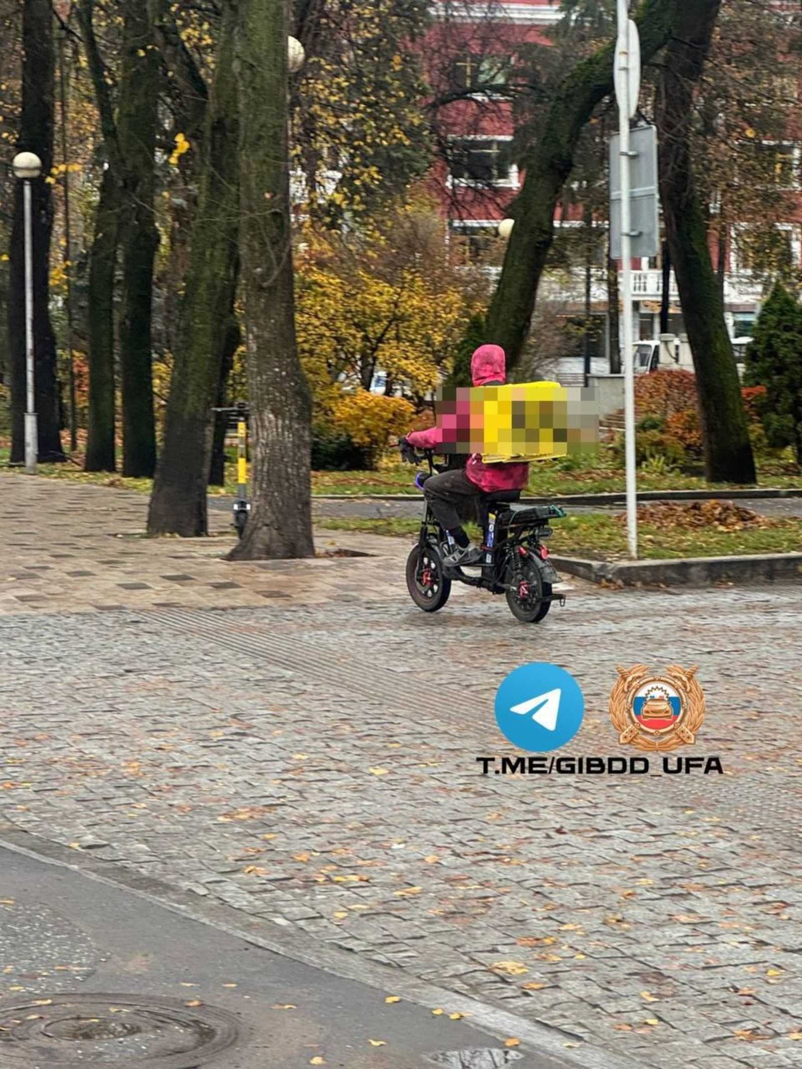 В Уфе ГИБДД начала штрафовать курьеров на самокатах и велосипедах