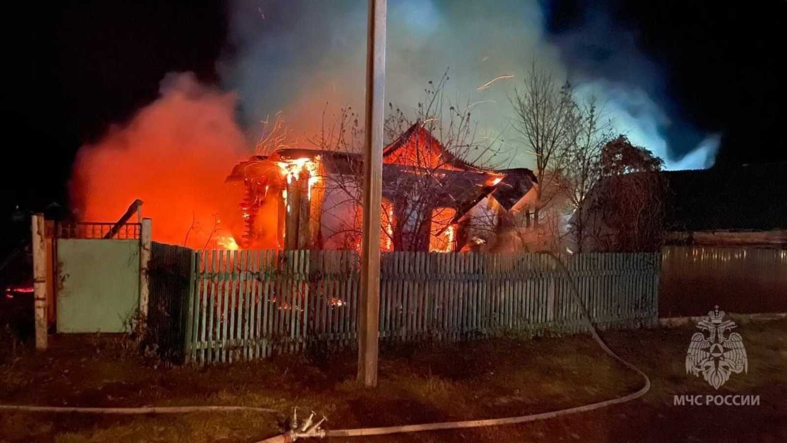 В Башкирии двое мужчин пострадали при ночных пожарах