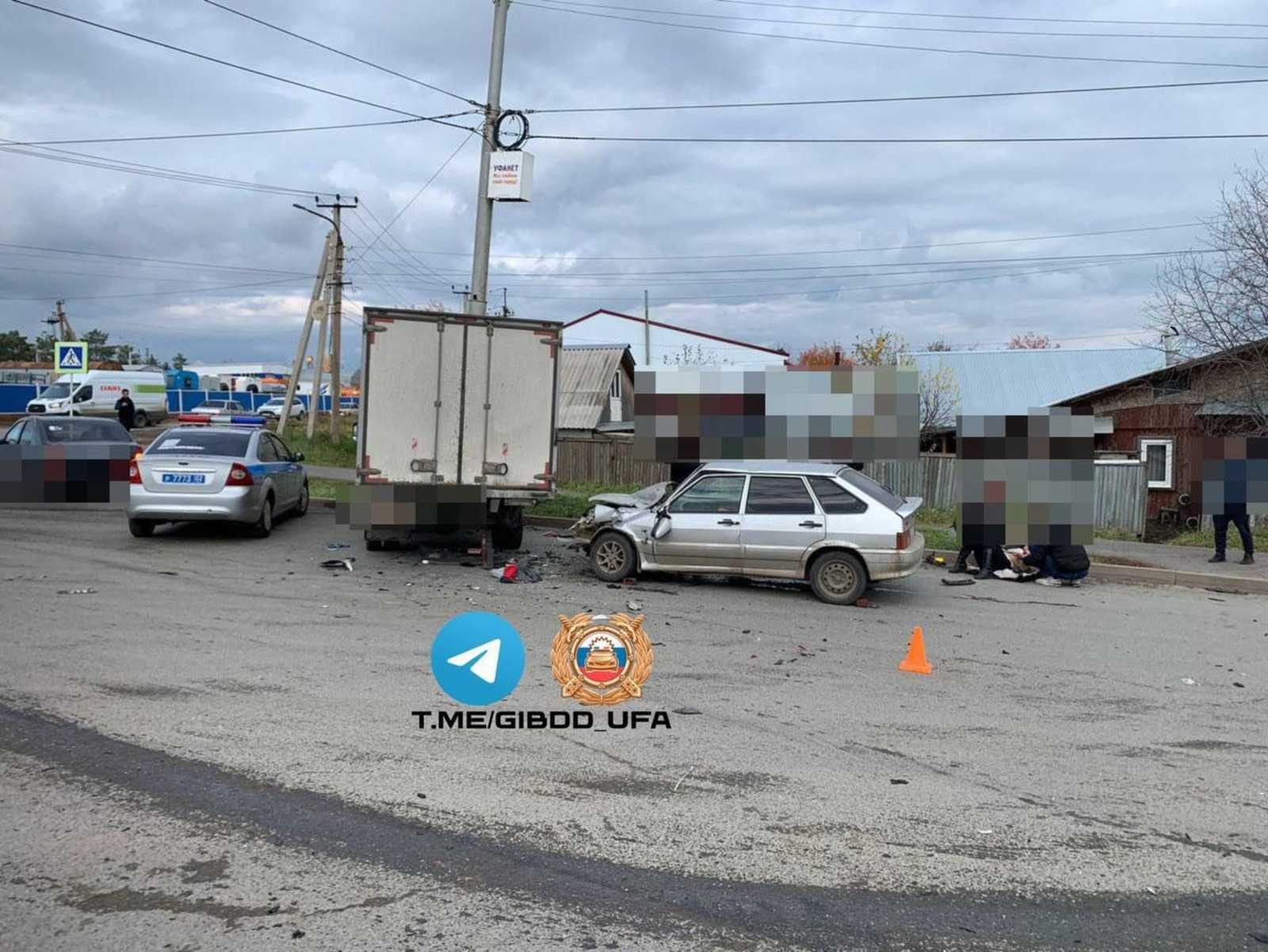 В ДТП с тремя машинами в Уфе пострадали три человека, включая ребёнка