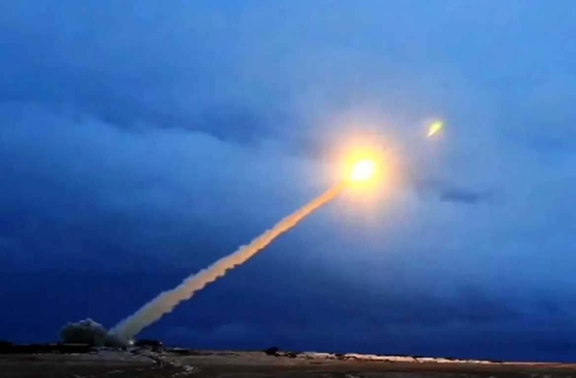 «Золотой купол» бессилен: экс-офицер армии США Крапивник признал, что русская ракета «Буревестник» способна обойти американскую систему ПРО