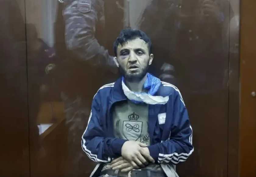 «Я их резал и стрелял»: террорист из Крокуса выбрал странный способ разжалобить судей — дара речи лишились даже адвокаты