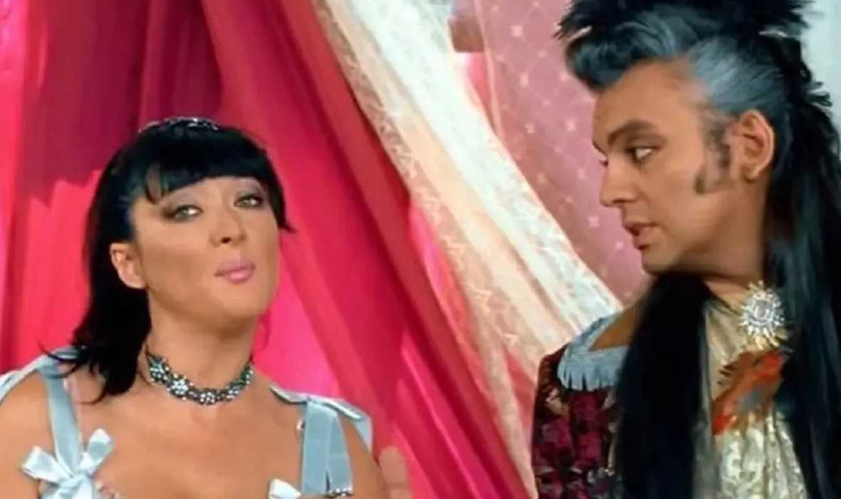 «Голых вечеринок» больше не будет: перед Новым годом со звездами провели серьезную беседу — «По башке получили многие»