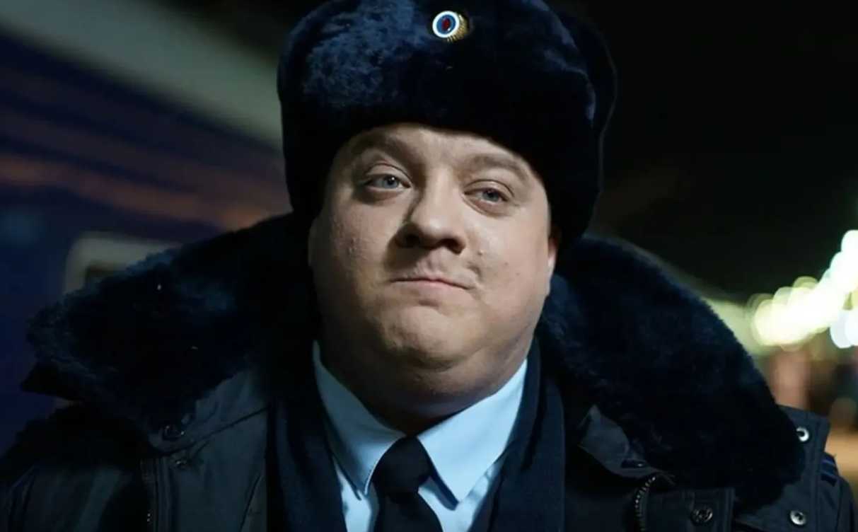 Ослеп на один глаз, ухаживала мама: продюсер Громова рассказала о последних днях жизни звезды сериала «Полицейский с Рублёвки» (16+) Романа Попова