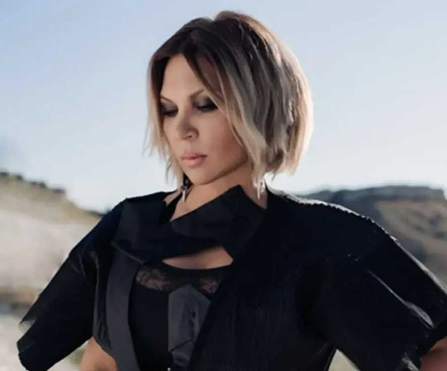 Долгожданное возвращение: пережившая инсульт певица Ая из «Города 312» впервые вышла на сцену после болезни