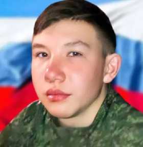 В Башкирии простились с 18-летним Виталием Свистуновым, погибшим на СВО