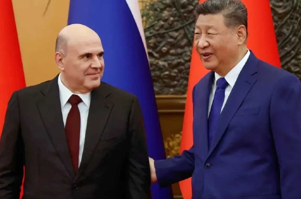 Странный жест Си Цзиньпина на встрече с Мишустиным встревожил россиян: профайлер раскрыл секрет — все не так, как кажется