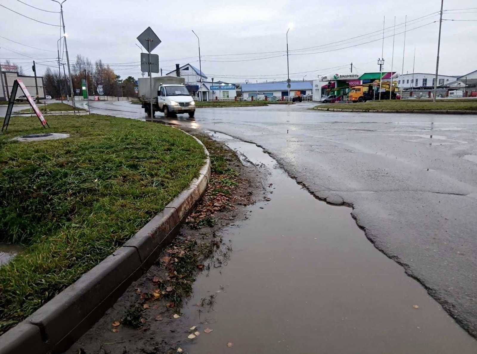 Чиновники в Башкирии сдали коммунальную технику в аренду предпринимателям оставив город без уборки