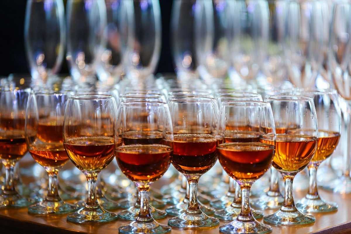 Пьяную уфимку сняли с рейса в Турцию прямо перед вылетом