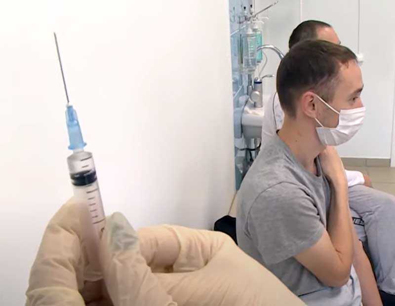 В минздраве Башкирии рассказали, кому нужно вакцинироваться в первую очередь