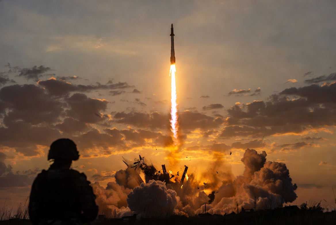 Неожиданно, "Орешник": мощнейший ответ за "Фламинго" по Крыму: 8 часов кошмара. Все ТЭЦ уничтожены. "Кинжалы" выжгли британцев и F-16. Вторая волна